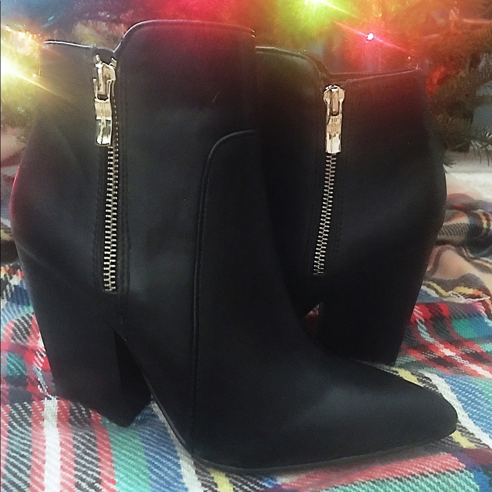 Women's BCBG Short Boots